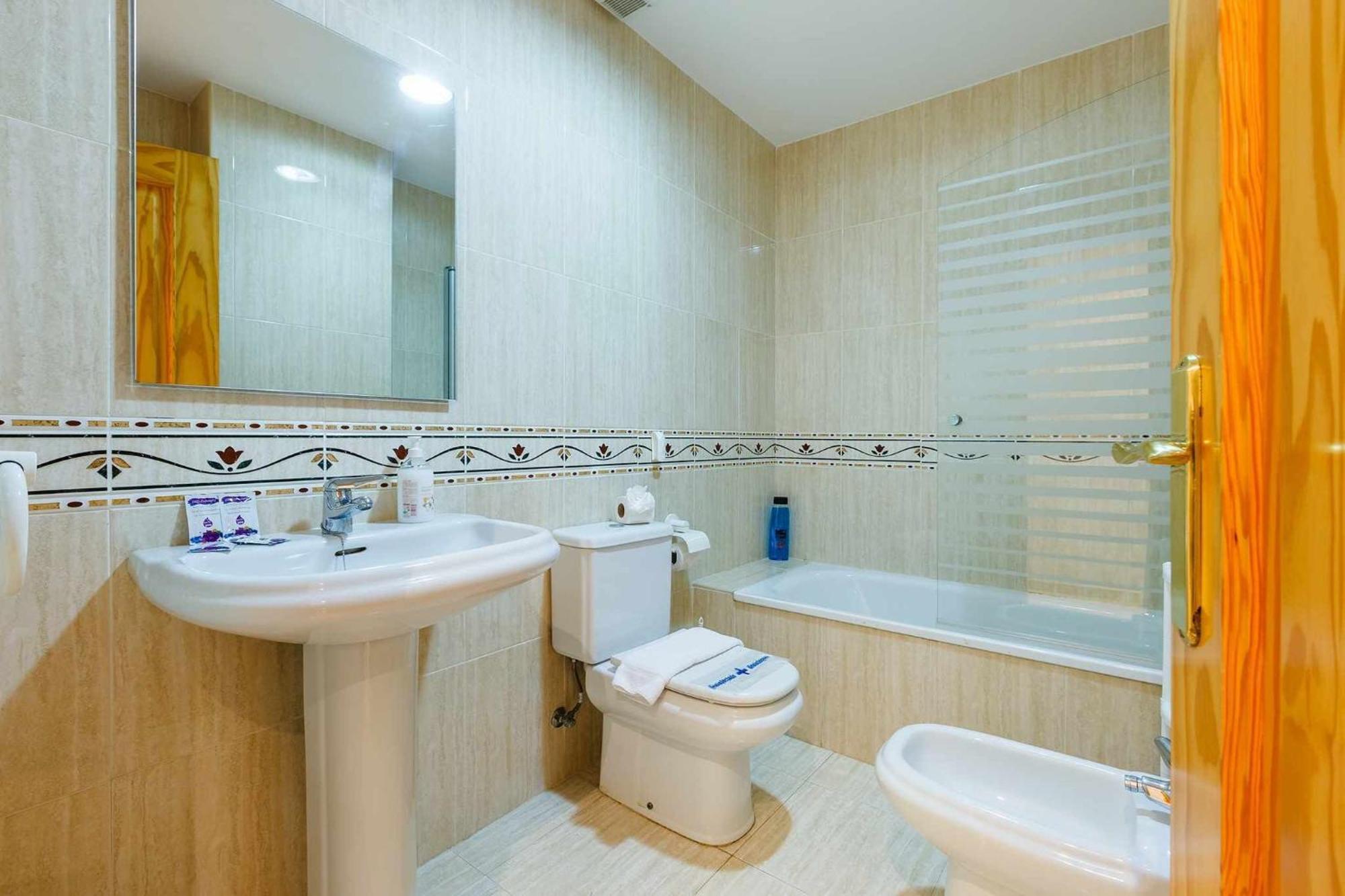 Apartamento Azucarera Beach Torre Del Mar Ngoại thất bức ảnh